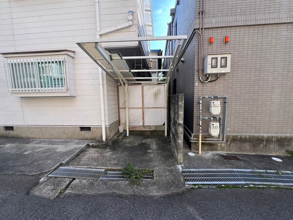 バイク置き場