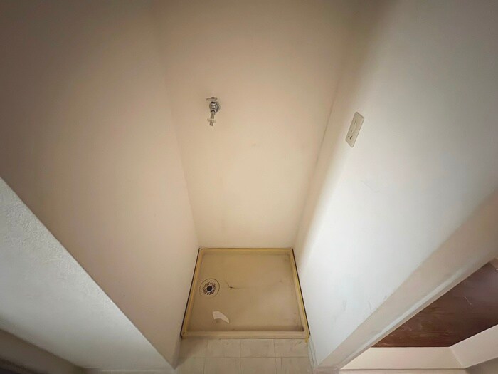 物件内観写真14　(洗濯機置場)