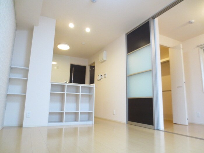 物件内観写真8　(居室)