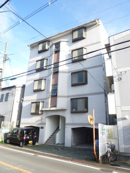 コ－ポ白樺末広町外観写真