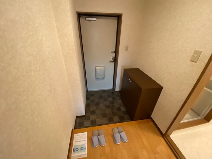 物件内観写真15　(玄関)