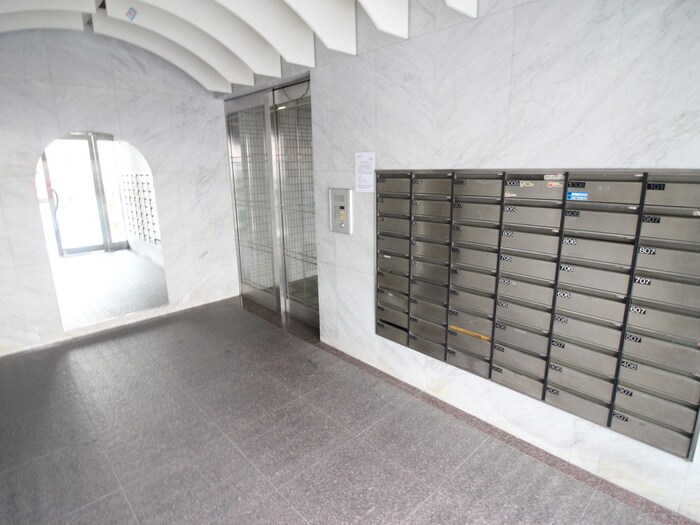 物件外観写真4　(建物設備)