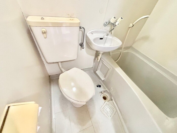 物件内観写真10　(トイレ)