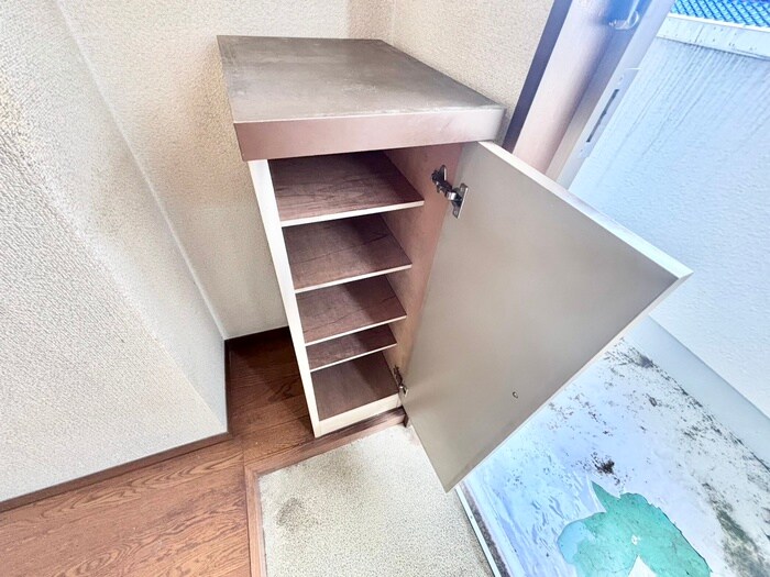 物件内観写真17　(靴箱)