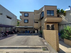 呉竹ハイム外観写真