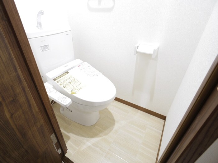 物件内観写真16　(トイレ)