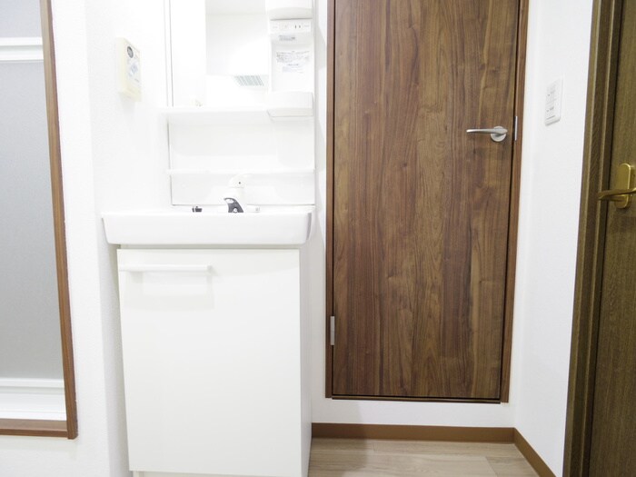 物件内観写真18　(廊下)