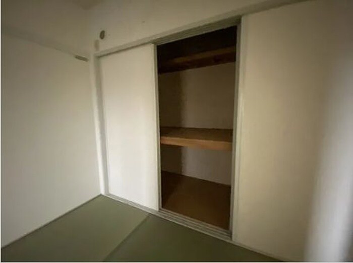 物件内観写真15　(収納)