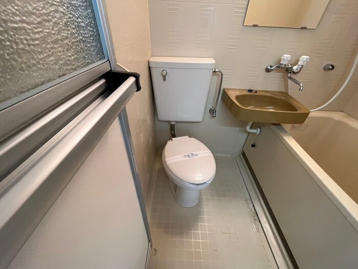 物件内観写真11　(トイレ)