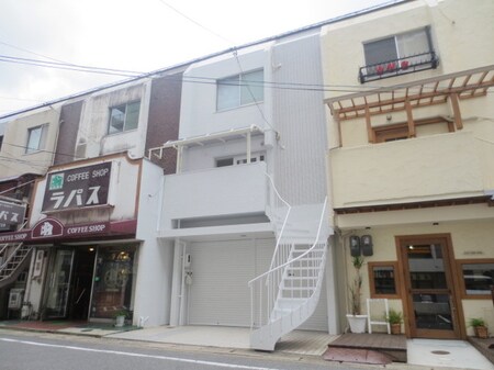 音羽野田町27-7店舗付住宅外観写真