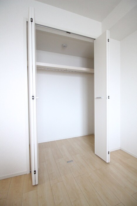 物件内観写真13　(収納)