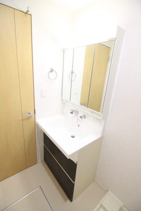 物件内観写真15　(洗面)