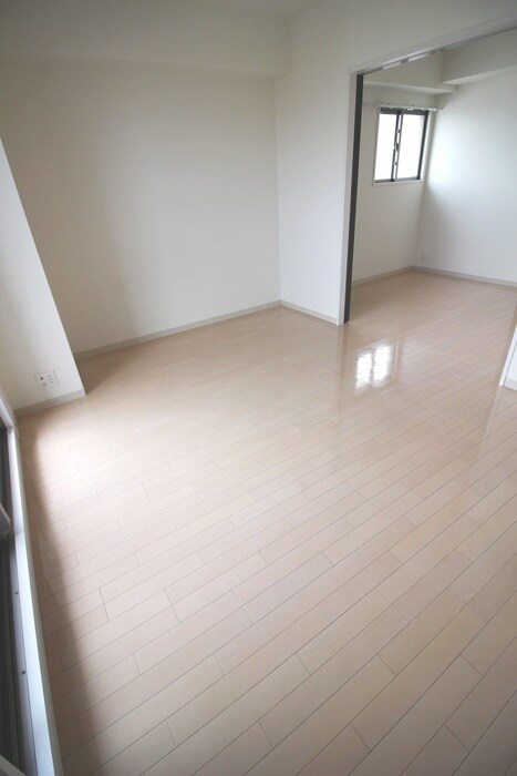 物件内観写真13　(居室)