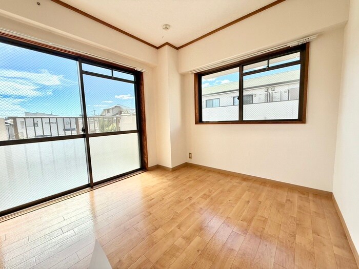 物件内観写真7　(居室)