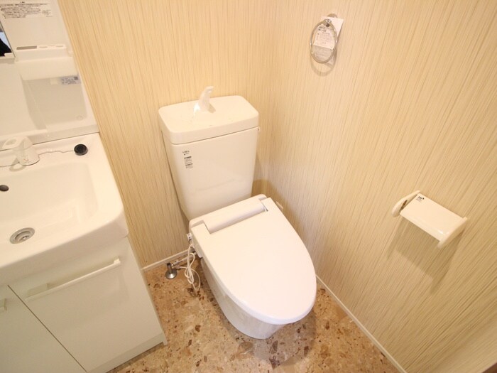 物件内観写真15　(トイレ)