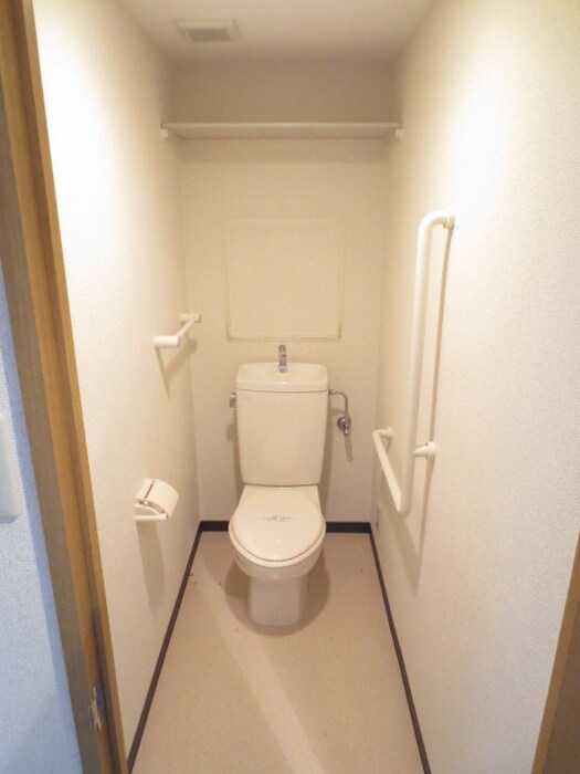 物件内観写真12　(トイレ)