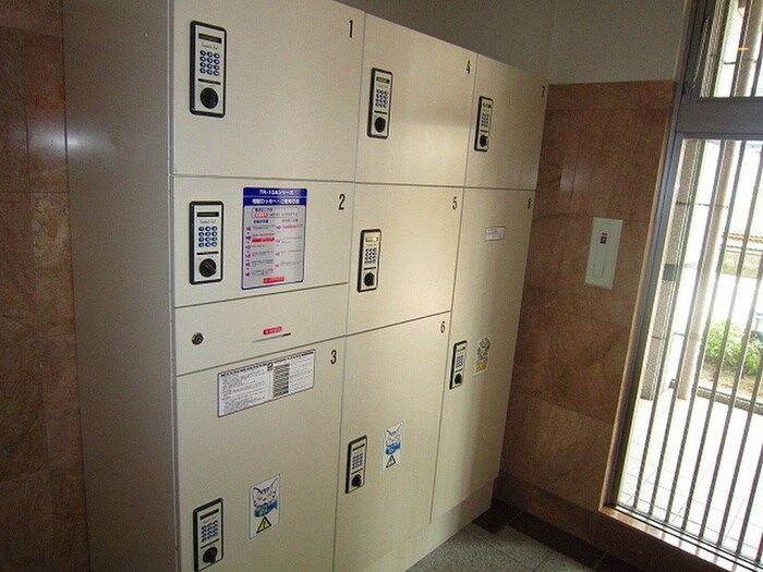 物件外観写真4　(建物設備)