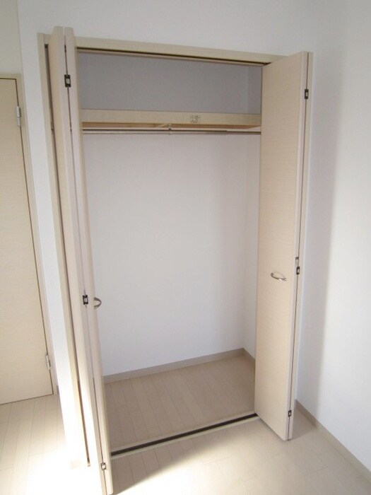 物件内観写真10　(収納)