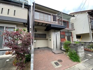 納所和泉屋貸家外観写真
