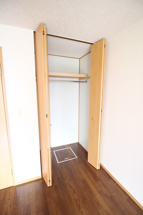 物件内観写真16　(収納)