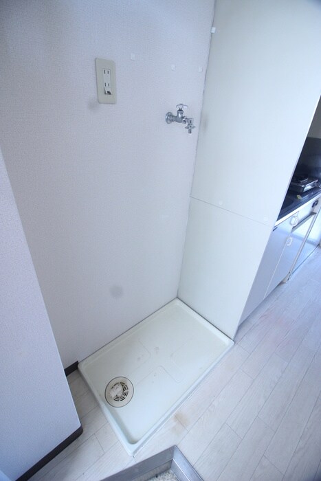 物件内観写真14　(洗濯機置場)