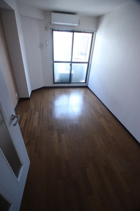 物件内観写真15　(居室)