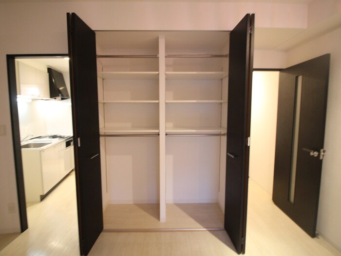 物件内観写真10　(収納)