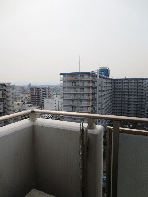 物件内観写真16　(室内からの展望)