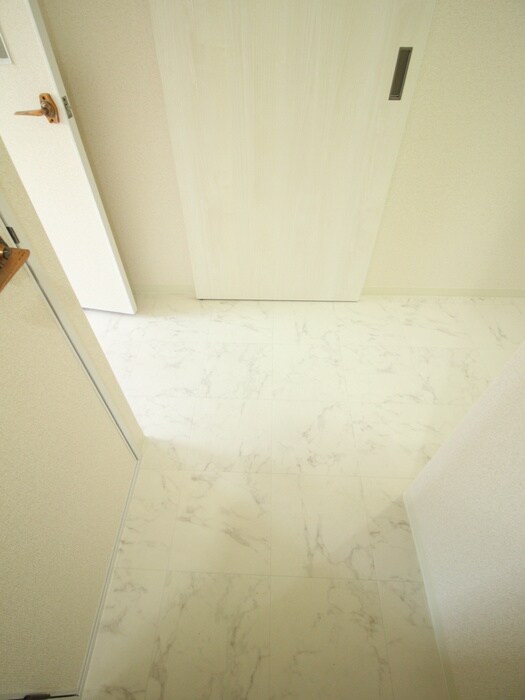 物件内観写真17　(廊下)