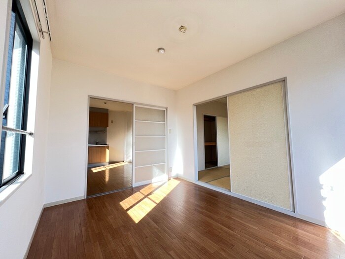 物件内観写真9　(居室)