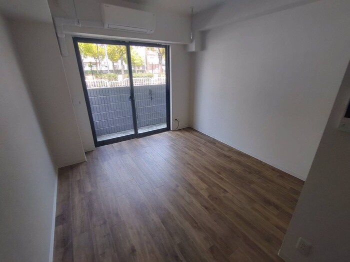 物件内観写真13　(居室)