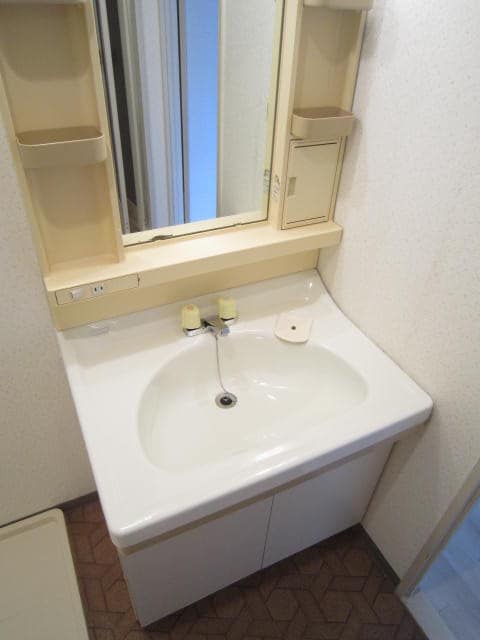 物件内観写真10　(洗面)