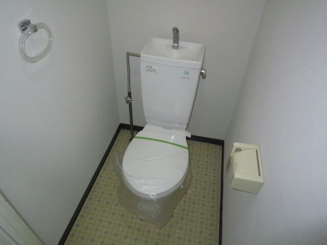 物件内観写真13　(トイレ)