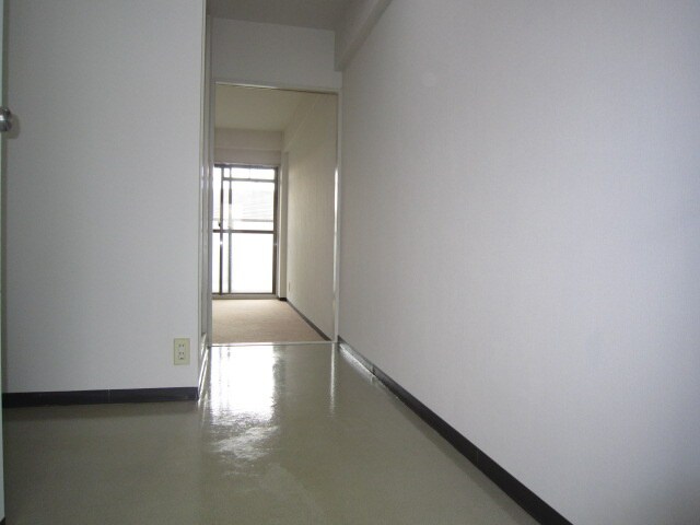 物件内観写真15　(廊下)