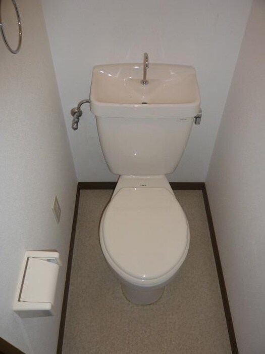 物件内観写真13　(トイレ)