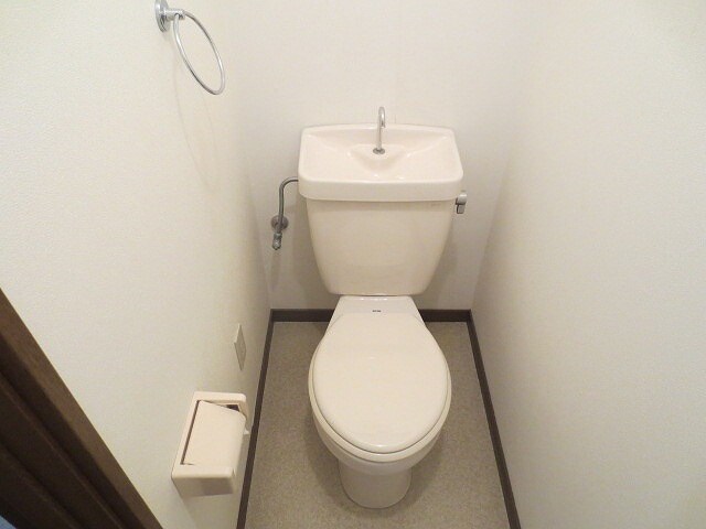 物件内観写真14　(トイレ)