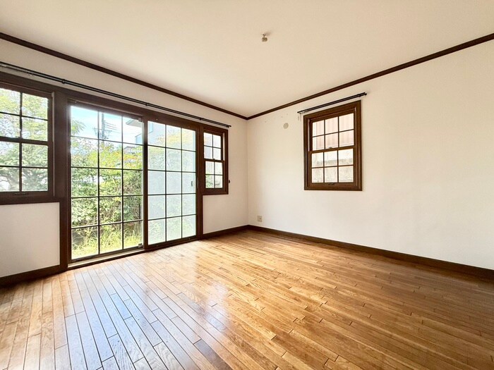 物件内観写真6　(居室)