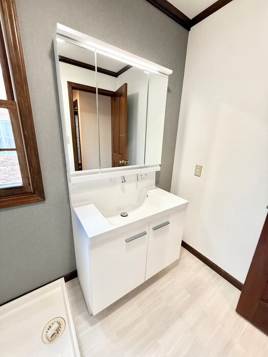 物件内観写真12　(洗面)