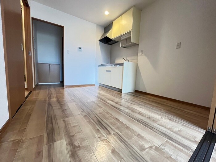 物件内観写真9　(居室)