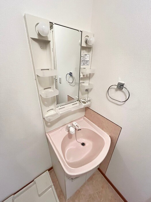 物件内観写真12　(洗面)