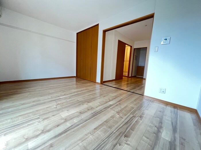 物件内観写真13　(居室)