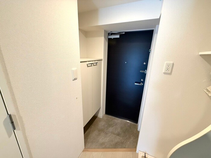 物件内観写真7　(玄関)