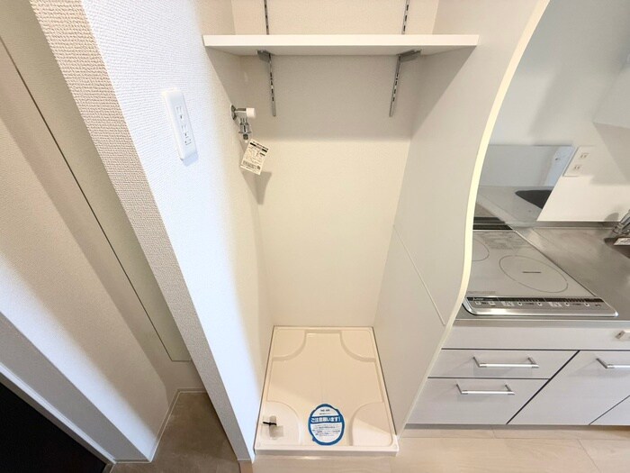 物件内観写真12　(洗濯機置場)