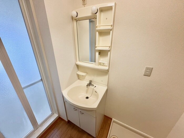 物件内観写真10　(洗面)