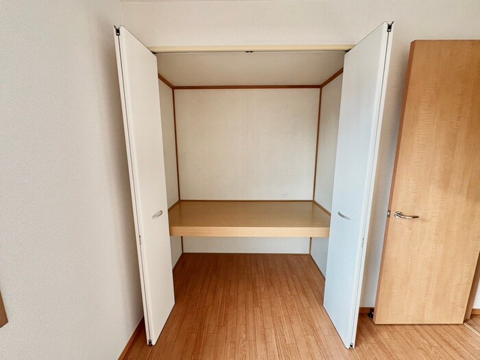 物件内観写真13　(収納)