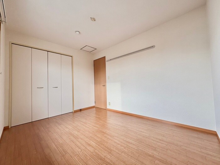 物件内観写真15　(居室)