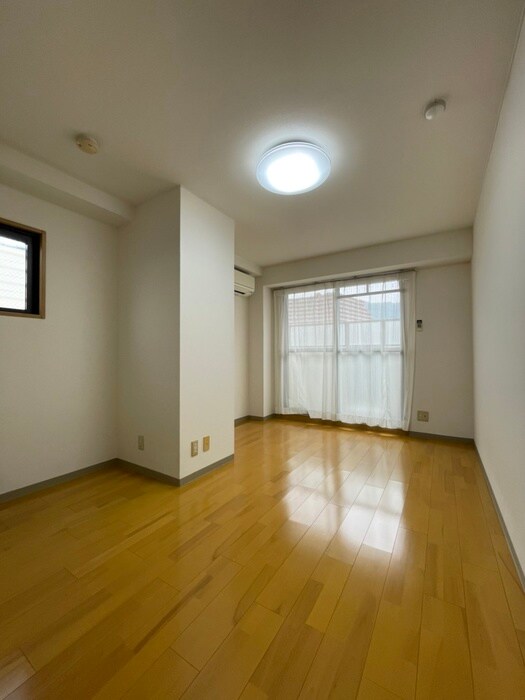 物件内観写真11　(居室)