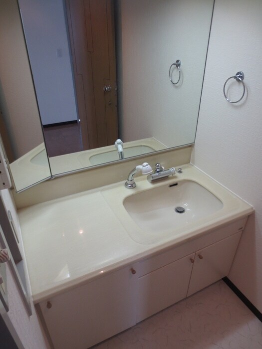 物件内観写真12　(洗面)