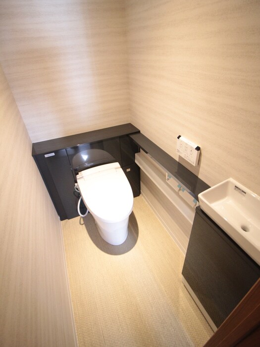 物件内観写真14　(トイレ)