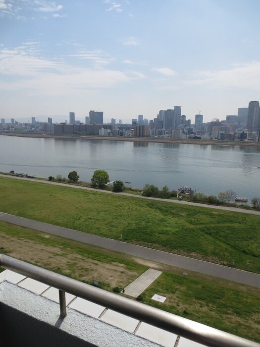 物件内観写真22　(室内からの展望)